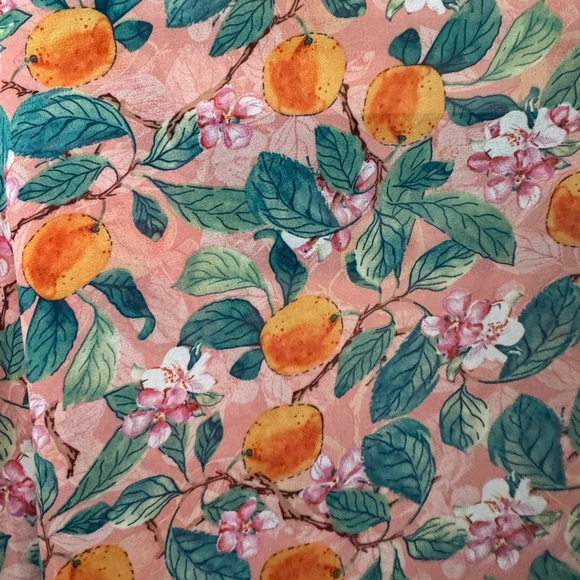 MORE TO COME RACINE RUFFLE TOP - Picture 4 of 6